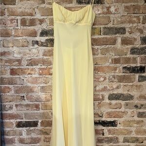 Elegant Yellow Maxi Dress